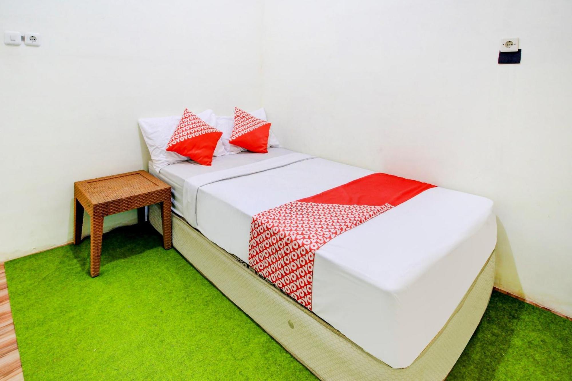 קדירי Oyo 90725 Zeevanna Guest House Syariah מראה חיצוני תמונה