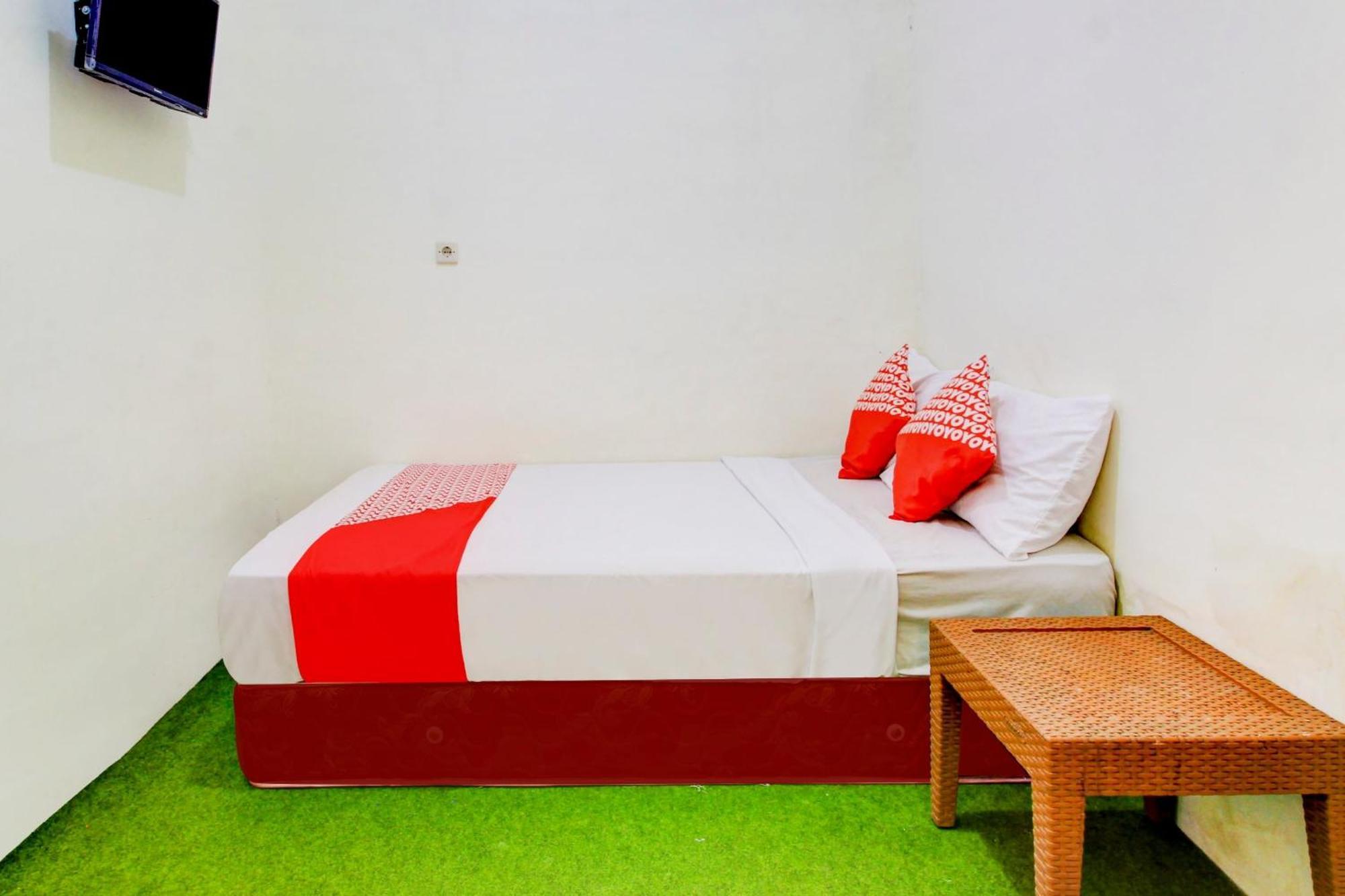 קדירי Oyo 90725 Zeevanna Guest House Syariah מראה חיצוני תמונה