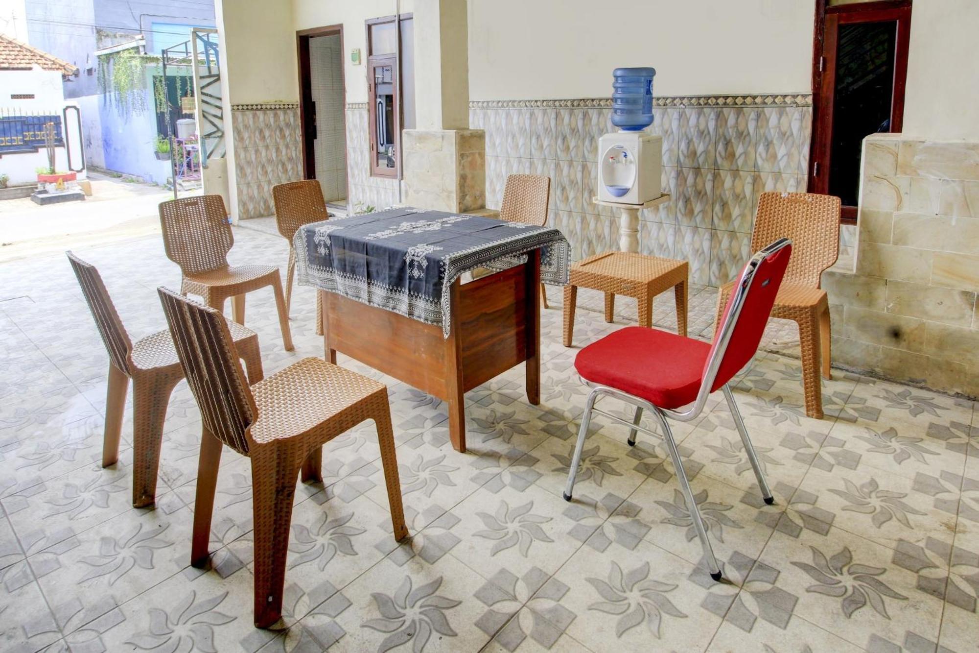 קדירי Oyo 90725 Zeevanna Guest House Syariah מראה חיצוני תמונה